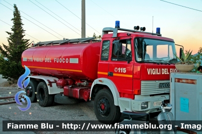 Iveco 175-24
Vigili del Fuoco
Comando Provinciale di Ascoli Piceno
VF 17481
Parole chiave: Iveco 175-24 VF17481