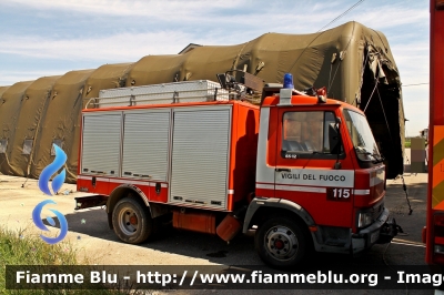 Iveco Zeta 65-12
Vigili del Fuoco
Comando Provinciale di Teramo
Distaccamento Misto di Nereto (TE)
Polisoccorso allestimento Baribbi
VF 16380
Parole chiave: Iveco Zeta_65-12 VF16380