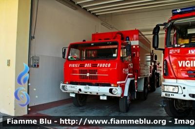 Iveco 90PC
Vigili del Fuoco
Comando Provinciale di Teramo
Carro Crolli
VF 13680
Parole chiave: Iveco 90PC VF13680