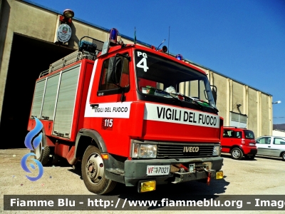 Iveco Zeta 65-12
Vigili del Fuoco
Comando Provinciale di Perugia 
Distaccamento volontario di Norcia
Polisoccorso allestimento Baribbi con modulo da 400 litri d'acqua
VF 17021
Parole chiave: Iveco Zeta_65-12 VF17021