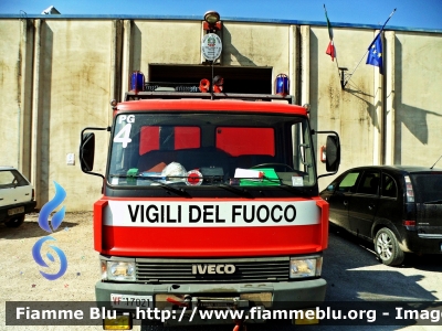 Iveco Zeta 65-12
Vigili del Fuoco
Comando Provinciale di Perugia 
Distaccamento volontario di Norcia
Polisoccorso allestimento Baribbi con modulo da 400 litri d'acqua
VF 17021
Parole chiave: Iveco Zeta_65-12 VF17021