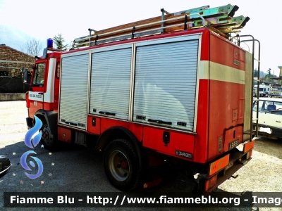 Iveco Zeta 65-12
Vigili del Fuoco
Comando Provinciale di Perugia 
Distaccamento volontario di Norcia
Polisoccorso allestimento Baribbi con modulo da 400 litri d'acqua
VF 17021
Parole chiave: Iveco Zeta_65-12 VF17021