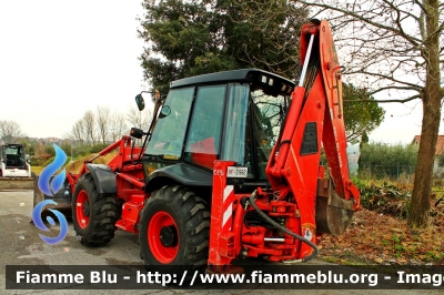 JCB 4CX
Vigili del Fuoco
Comando Provinciale di Macerata
Gruppo Operativo Speciale Marche 
VF 21662
Parole chiave: JCB 4CX VF21662