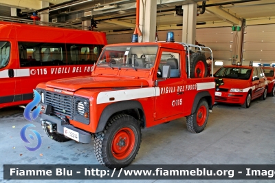 Land Rover Defender 90
Vigili del Fuoco
Comando Provinciale di Terni
VF 22314
Parole chiave: Land-Rover Defender_90 VF22314