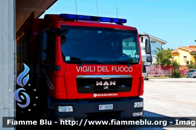 Man TGL 12.250 II serie
Vigili del Fuoco
Comando Provinciale di Teramo
Nucleo Sommozzatori di Roseto (TE)
Allestimento Piemme-Matacena "Ocean 120"
VF 26526
Parole chiave: Man TGL_12.250_IIserie VF26526