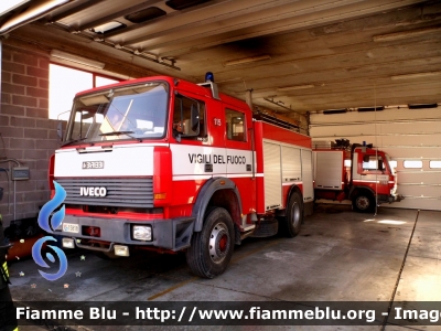 Iveco 190-26
Vigili Del Fuoco
Comando Provinciale di Teramo
Distaccamento misto di Nereto (TE)
AutoPompaSerbatoio allestimento Baribbi
VF 15818
Parole chiave: Iveco 190-26 VF15818