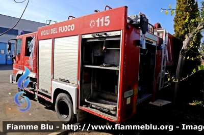 Iveco CityEuroFire 100E21 I serie
Vigili del Fuoco
Comando Provinciale di Pisa
Distaccamento Volontario di Cascina
AutoPompaSerbatoio allestimento Iveco-Magirus
VF 19869
Parole chiave: Iveco CityEuroFire_100E21_Iserie VF19869