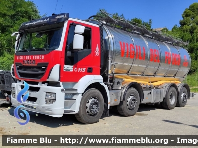 Iveco Stralis AD320S42 III serie
Vigili del Fuoco
Comando Provinciale di Ascoli Piceno
VF 32978
Parole chiave: Iveco Stralis_AD320S42_IIIserie VF32978