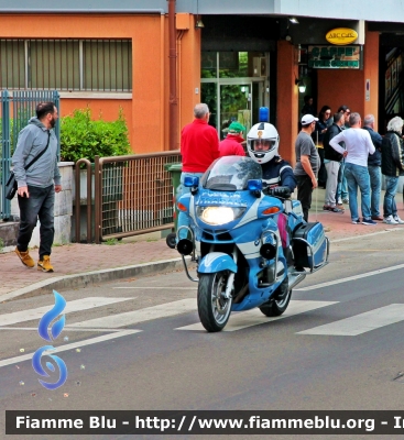 Bmw r850rt II serie
Polizia di Stato
Polizia Stradale
in scorta al Giro d'Italia 2018
Parole chiave: Bmw r850rt_IIserie Giro_d_Italia_2018