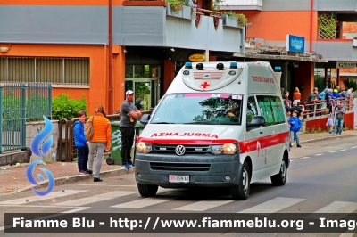 Volkswagen Transporter T5 Restyle
Croce Rossa Italiana
Comitato Locale di Lipomo
Allestita Aricar 
CRI 559 AD
Parole chiave: Volkswagen Transporter_T5Restyle CRI559AD Ambulanza Giro_d_Italia_2018