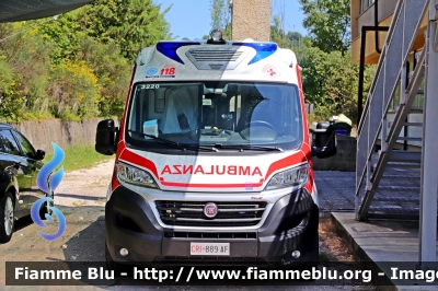 Fiat Ducato X290
Croce Rossa Italiana
Comitato Locale dei Monti Sibillini
Allestimento Odone
CRI 889 AF
Parole chiave: Fiat Ducato_X290 CRI889AF Ambulanza