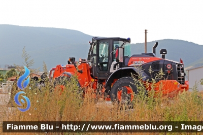 Hitachi ZW220
Vigili del Fuoco
Comando Provinciale di Perugia
Distaccamento Permanente di Norcia
G.O.S. (Gruppo Operativo Speciale)
Parole chiave: Hitachi ZW220