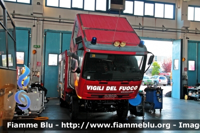 Iveco CityEuroFire 100E21 I serie
Vigili del Fuoco
Comando Provinciale di Grosseto
AutoPompaSerbatoio allestimento Iveco-Magirus

Parole chiave: Iveco CityEuroFire_100E21_Iserie