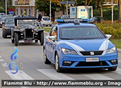 Seat Leon III serie restyle
Polizia di Stato
Squadra Volante
Allestimento NCT Nuova Carrozzeria Torinese
Decorazione Grafica Artlantis
POLIZIA M3301
Parole chiave: Seat Leon_IIIserie_restyle POLIZIAM3301 1000_Miglia_2020