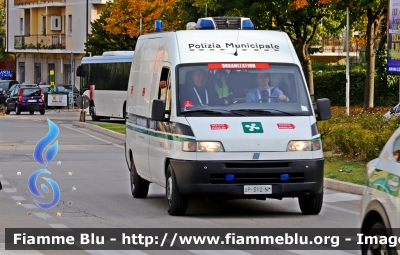 Fiat Ducato II serie
Polizia Locale di Brescia
In scorta alla 1000 Miglia 2020
Parole chiave: Fiat Ducato_IIserie 1000_Miglia_2020