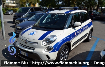 Fiat 500L Trekking
Polizia Municipale
Piacenza
Allestimento Elevox
Parole chiave: Fiat 500L_Trekking Le_Giornate_della_Polizia_Locale_2018