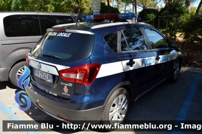 Suzuki SX4 S-Cross
Polizia Locale
Comune di Bisceglie (BT)
Parole chiave: Suzuki SX4_S-Cross Le_Giornate_della_Polizia_Locale_2017