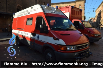 Iveco Daily III serie
Vigili del Fuoco
N.S.S.A. Bologna
VF 21493
Parole chiave: Iveco Daily_IIIserie VF21493