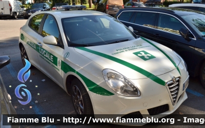 Alfa Romeo Nuova Giulietta
Polizia Locale
Comune di Somma Lombardo (VA)
POLIZIA LOCALE YA 610 AJ
Parole chiave: Alfa_Romeo Nuova_Giulietta POLIZIALOCALEYA610AJ Le_Giornate_della_Polizia_Locale_2017