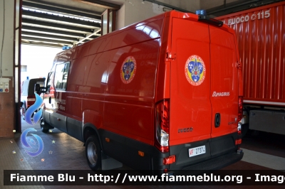 Iveco Daily VI serie
Vigili del Fuoco
Comando Provinciale di Milano - Via Messina
Nucleo N.B.C.R.
Allestimento Magirus
VF 27374
Parole chiave: Iveco Daily_VIserie VF27374 NBCR