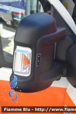 Fiat Ducato X250
118 Romagna Soccorso
Azienda USL Rimini
"BRAVO 08"
Ambulanza allestita Boneschi
-Particolare del lampeggiante sullo specchietto destro-

*Si ringrazia il personale per la disponibilità e la collaborazione dimostrata*
Parole chiave: Fiat Ducato_X250 Ambulanza