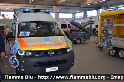 Volkswagen Transporter T5 restyle
Ambulanza di Soccorso
Veicolo dimostrativo Mariani Fratelli
Parole chiave: Volkswagen Transporter_T5_restyle Ambulanza Reas_2011