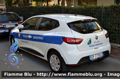 Renault Clio IV serie
Polizia Municipale
Comune di Ortona (CH)
Parole chiave: Renault Clio_IVserie Le_Giornate_della_Polizia_Locale_2017