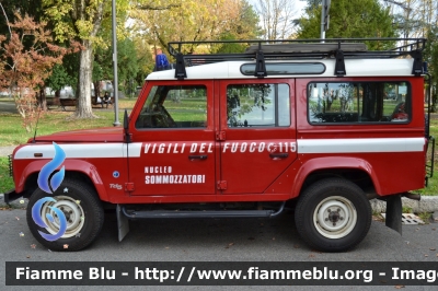 Land Rover Defender 110
Vigili del Fuoco
Nucleo Sommozzatori
Comando Provinciale di Bologna
VF 21048
Parole chiave: Land_Rover Defender_110 VF21048