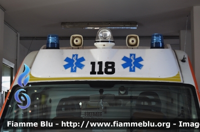 Fiat Ducato X250
118 Romagna Soccorso
Azienda Usl della Romagna
Ambito Territoriale di Rimini
"BRAVO 32"
Ambulanza allestita Fast
Parole chiave: Fiat Ducato_X250 Ambulanza