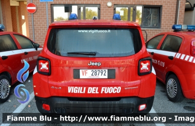 Jeep Renegade
Vigili del Fuoco
Comando Provinciale di Rimini
VF 28792
Parole chiave: Jeep Renegade VF28792