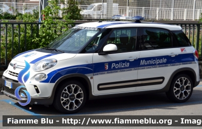 Fiat 500L Trekking
Polizia Municipale
Piacenza
Allestimento Elevox
Parole chiave: Fiat 500L_Trekking Le_Giornate_della_Polizia_Locale_2018