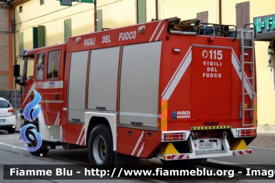 Iveco FireTech 190E31
Vigili del Fuoco
Comando Provinciale di Bologna
Distaccamento Volontario di San Pietro in Casale
AutoPompaSerbatoio allestimento Iveco-Magirus
VF 21840
Parole chiave: Iveco FireTech_190E31 VF21840