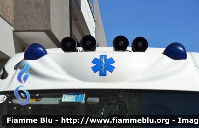 Fiat Ducato X250
118 Romagna Soccorso
Azienda USL Rimini
"BRAVO 22"
Ambulanza allestita Bollanti
-Particolare dello spoiler anteriore-

*Si ringrazia il personale per la disponibilità e la collaborazione dimostrata*
Parole chiave: Fiat Ducato_X250 Ambulanza