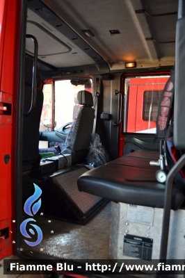 Iveco CityEuroFire 100E21 I serie
Vigili del Fuoco
Comando Provinciale di Rimini
AutoPompaSerbatoio allestimento 
Iveco-Magirus
Ricondizionata Fortini
VF 19832
Parole chiave: Iveco CityEuroFire_100E21_Iserie VF19832