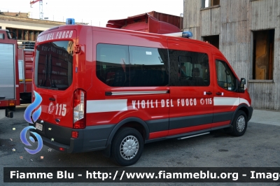 Ford Transit VIII serie
Vigili del Fuoco
Comando Provinciale di Milano - Via Messina
Minibus acquistati nell'ambito di Expo2015
VF 27320
Parole chiave: Ford Transit_VIIIserie VF27320