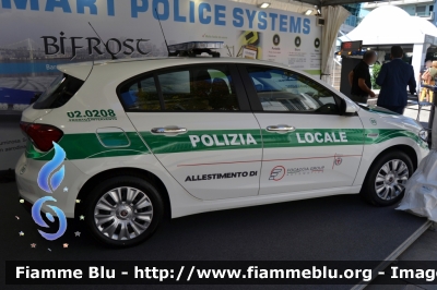 Fiat Nuova Tipo 5porte
Polizia Locale
Comune di Milano
Allestimento Focaccia
-In esposizione a "Le Giornate della Polizia Locale 2017"-
Parole chiave: Fiat Nuova_Tipo_5porte Le_Giornate_della_Polizia_Locale_2017