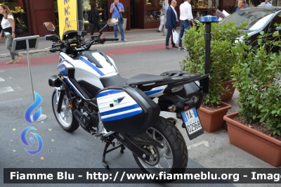 Honda NC750X
Polizia Locale
Valsamoggia (BO)
Allestimento Bertazzoni
POLIZIA LOCALE 02968
Parole chiave: Honda NC750X POLIZIALOCALE02968 Le_Giornate_della_Polizia_Locale_2018