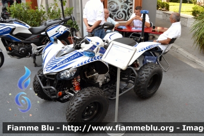 Kymco Maxxer
Polizia Locale
Cavallino Treporti (VE)
Allestimento Bertazzoni
Parole chiave: Kymco Maxxer Le_Giornate_della_Polizia_Locale_2018