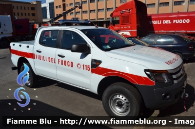 Ford Ranger VIII serie
Vigili del Fuoco
Comando Provinciale di Milano - Via Messina
Allestito Ciabilli
VF 27373
Parole chiave: Ford Ranger_VIIIserie VF27373