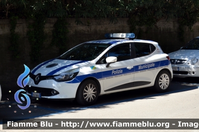 Renault Clio IV serie
Polizia Municipale
Comune di San Mauro Pascoli (FC)
Allestimento Focaccia
POLIZIA LOCALE YA 188 AC
Parole chiave: Renault Clio_IVserie POLIZIALOCALEYA188AC Le_Giornate_della_Polizia_Locale_2017