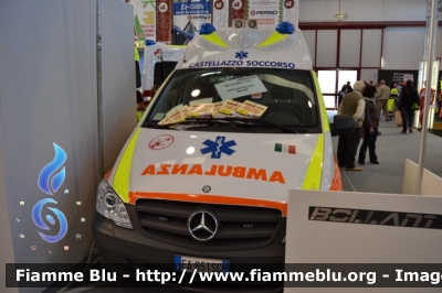 Mercedes-Benz Vito II serie restyle
Castellazzo Soccorso Onlus
Ambulanza di trasporto allestimento Bollanti
Allestimento interno
Parole chiave: Mercedes-Benz Vito_IIserie_restyle Ambulanza Reas_2011