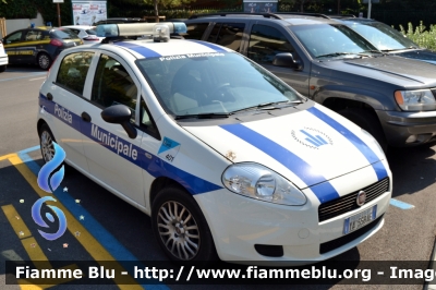 Fiat Grande Punto
Polizia Municipale
Corpo Intercomunale del Delta (FE)
Allestimento Focaccia
POLIZIA LOCALE YA 558 AE
Parole chiave: Fiat Grande_Punto POLIZIALOCALEYA558AE Le_Giornate_della_Polizia_Locale_2018