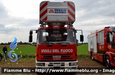 Iveco EuroFire 150E27 I serie
Vigili del Fuoco
Comando Provinciale di Bologna
Distaccamento Volontario di San Pietro in Casale
AutoScala da 30 metri allestimento Iveco-Magirus
Ricondizionata Fortini
VF 29373
Parole chiave: Iveco EuroFire_150E27_Iserie VF29373