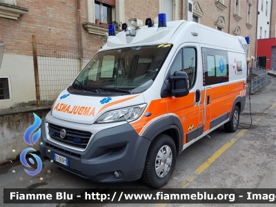 Fiat Ducato X290
118 Modena Soccorso
Azienda USL di Modena
Ambulanza "MO1902"
Allestita Aricar
Parole chiave: Fiat Ducato_X290 Ambulanza