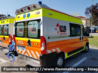 Fiat Ducato X290
118 Romagna Soccorso
Azienda USL della Romagna
Ambito Territoriale di Rimini
"BRAVO 15"
Allestita Safety Car Rimini
Parole chiave: Fiat Ducato_X290 ambulanza