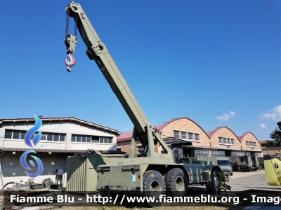 Autogru Belotti
Aeronautica Militare
Automezzo in corso di ricondizionamento
Open Day II Gruppo Manutenzione Forlì
AM 20633
Parole chiave: Autogru Belotti Open_Day_II_Gruppo_Manutenzione_Forlì AM20633