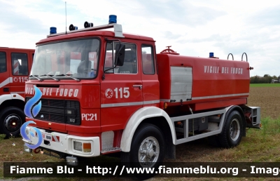 Iveco OM 160
Vigili del Fuoco
Comando Provinciale di Bologna
Distaccamento Volontario di San Pietro in Casale
AutoBottePompa allestimento Baribbi
VF 10868
Parole chiave: Iveco_OM 160 VF10868