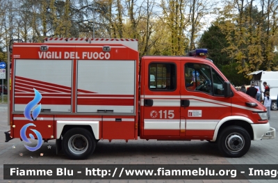 Iveco Daily III serie
Vigili del Fuoco
Comando Provinciale di Bologna
Distaccamento Volontario di San Pietro in Casale
Polisoccorso allestimento Iveco-Magirus
VF 24198
Parole chiave: Iveco Daily_IIIserie VF24198