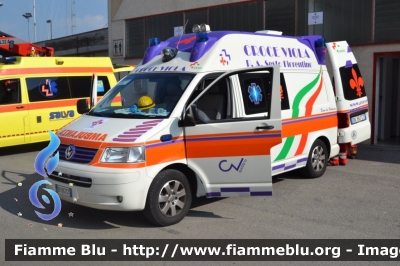 Volkswagen Transporter T5
Pubblica Assistenza Croce Viola Sesto Fiorentino (FI)
Allestita Alessi & Becagli
Parole chiave: Volkswagen Transporter_T5 Ambulanza Reas_2012