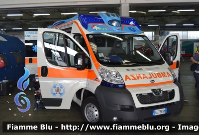 Peugeot Boxer III serie
Croce Bianca Lumezzane BS
Allestita Aricar 
M 16
Parole chiave: Peugeot Boxer_IIIserie Ambulanza Reas_2012